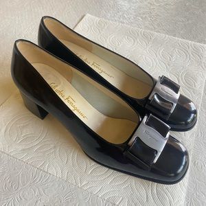 Salvatore Ferragamo Vintage Vara Bow Pump Heel